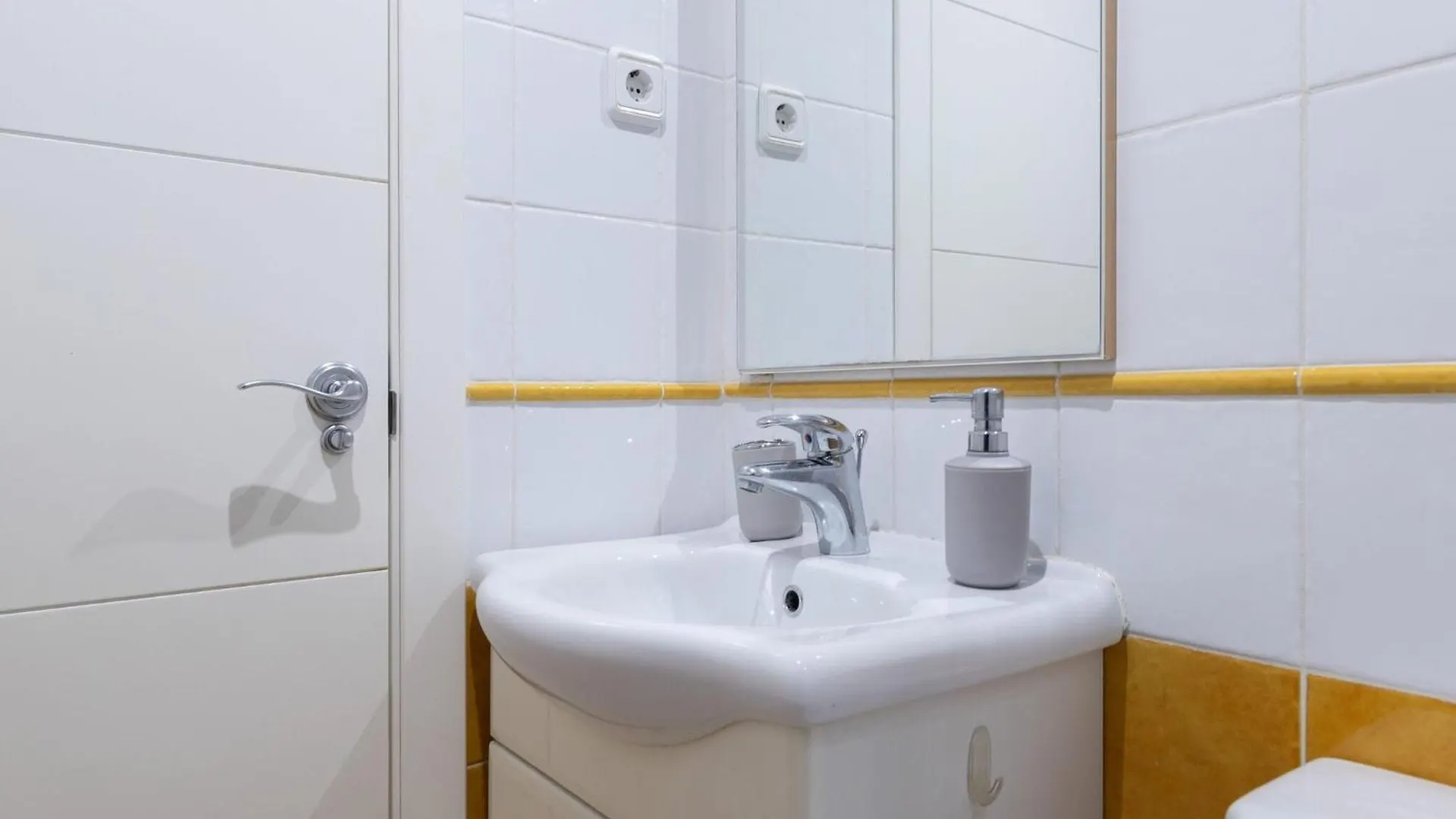 El Zoco De Inaki - Adults Only - Apartment Sitio de Calahonda Holiday home